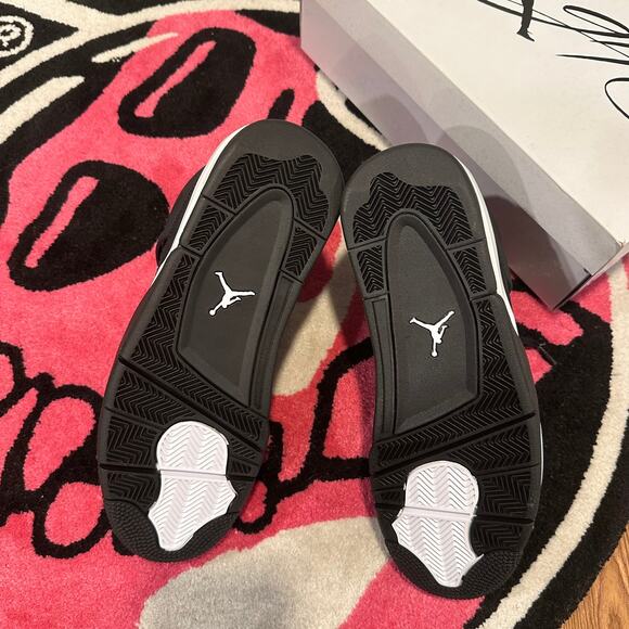 Jordan 4 Retro White Thunder - Size 11 - Brand New - Picture 8 of 8